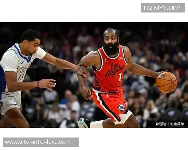 快船重建悬而未决哈登与小卡状态回暖引发联盟关注 快船重建悬而未决哈登与小卡状态回暖引发联盟关注