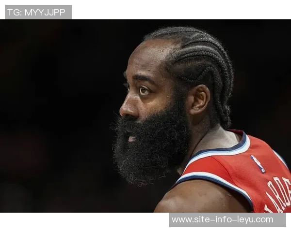 哈登荣登历史得分榜第九位阿迪官方祝贺他在巨人中更上一层楼