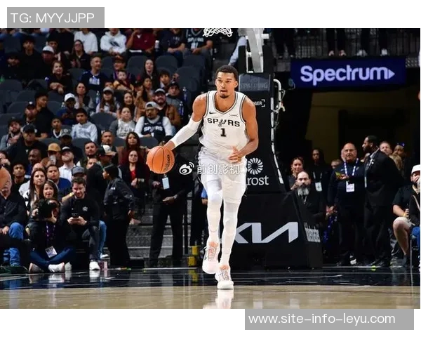 文班亚马替补表现不佳半场10投仅3中仅得11分3篮板正负值为4 文班亚马替补表现不佳半场10投仅3中仅得11分3篮板正负值为4