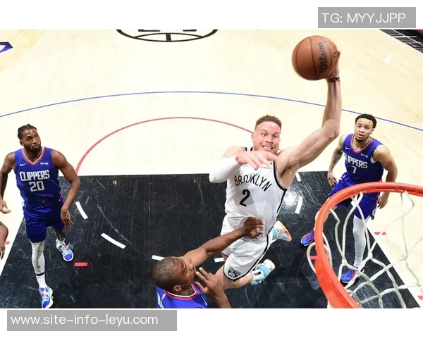 爱德华兹状态回暖41分6板5断展现攻防全能实力引发解说热议 爱德华兹状态回暖41分6板5断展现攻防全能实力引发解说热议